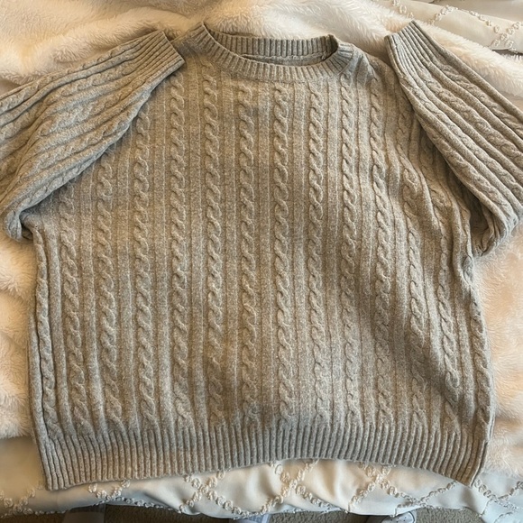 Hollister Sweaters - Hollister XL knitted grey sweater